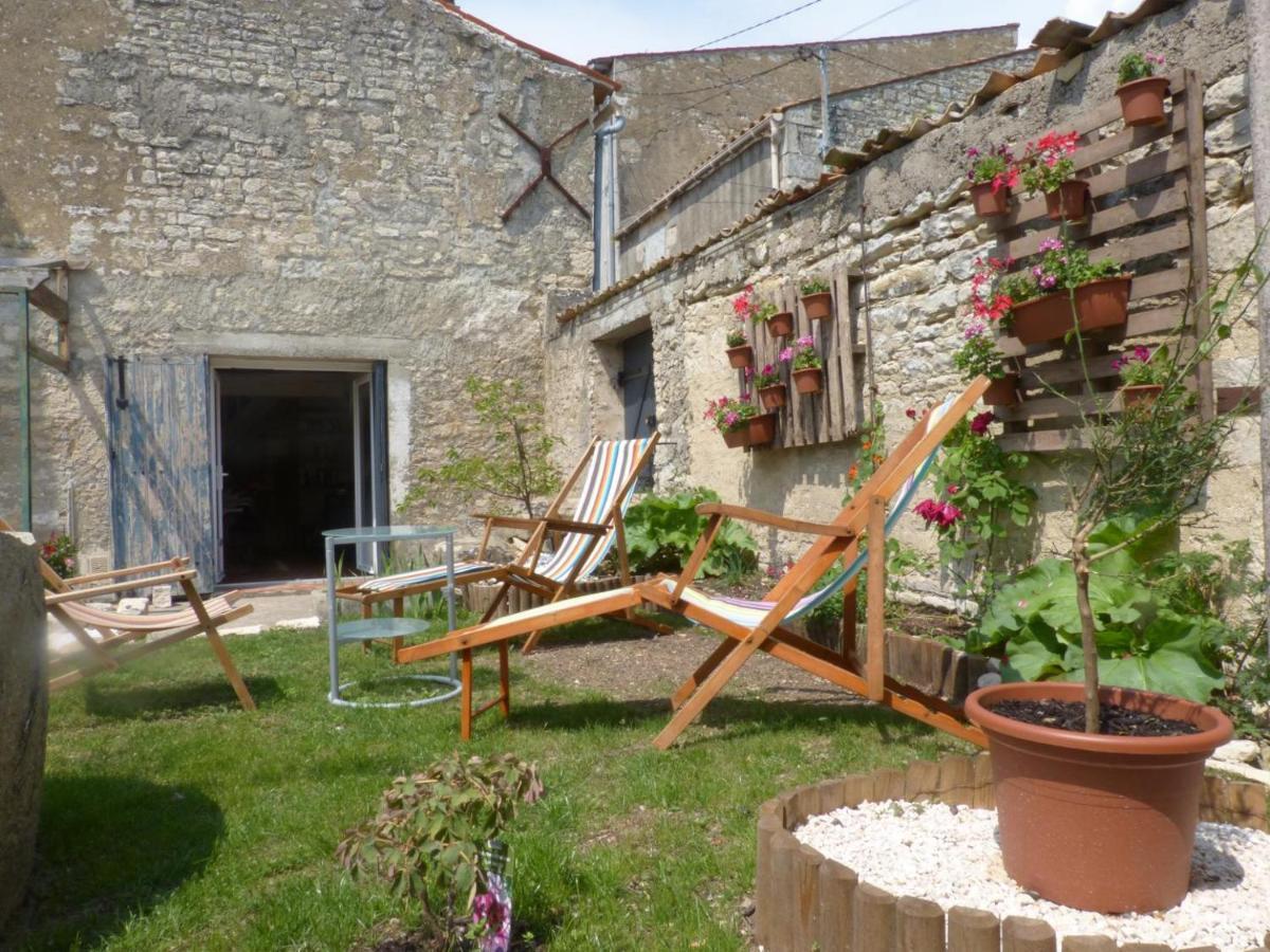 Chez Lorette Mauzé-sur-le-Mignon Exterior foto